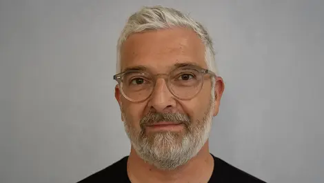 Mark z headshot e1754062852284